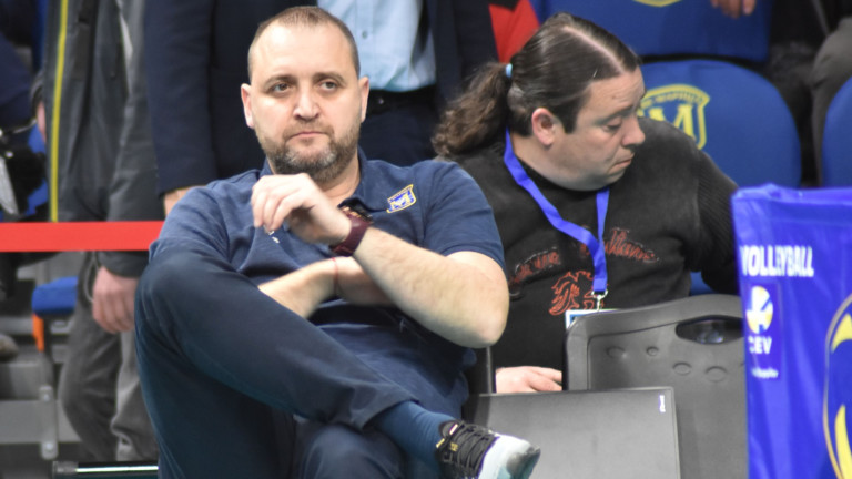 Селекционерът на волейболните националки Иван Петков поема шампиона на Украйна