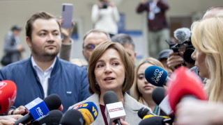 Санду води на президентските избори в Молдова