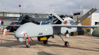 ОАЕ получи 20 бойни дрона от Турция, иска да купи още