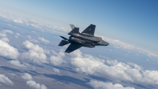 Бойната авиация на Норвегия ще има изтребители пето поколение F 35