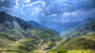 Ясно е че огромните количества пластмаса в океаните води и