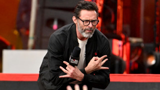 Хю Джакман определено шокира феновете си когато стана ясно че