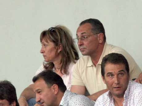 Ангел Бончев прибира "дарение" от "Утре за всеки"