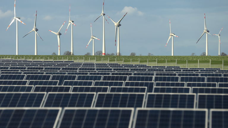 Американската енергетика прави сериозна стъпка към устойчиво бъдеще с над