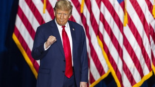 Приятели и съюзници на фаворита на републиканците за номинация за