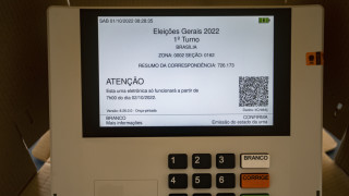Гражданите на Бразилия в неделя гласуват на избори, които ще