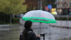 16 области са с предупредителен код за обилни валежи, дъждовете постепенно спират 
