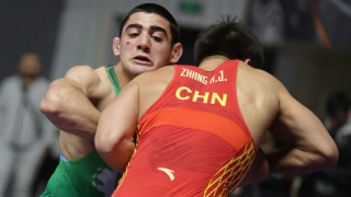 Айк Мнацаканян стартира с японеца Томохиро Иноу на Световното по