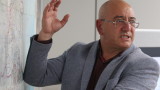 Ревизоро работи за всички, но едни го харесвали, други му казвали: „мутра“