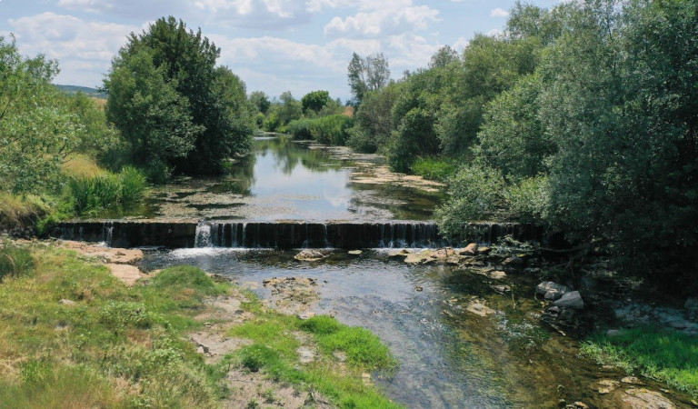 Праг на р. Лом