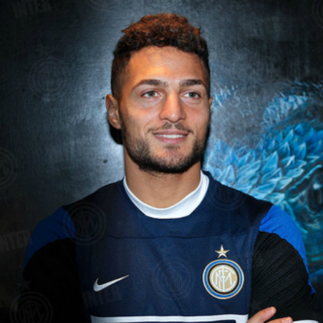 Юве подготвя изненадващ трансфер