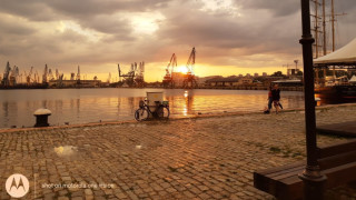 Слънчево, горещо, с краткотрайни бури на места