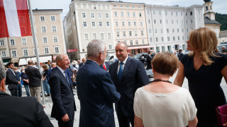 Пътят към ЕС да не е формален процес, убеждава Радев в Австрия
