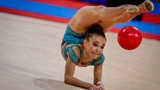 Стилияна Николова води във временното класиране а Боряна Калейн е
