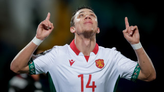 Националният отбор по футбол се изкачи с три места в