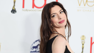 2023 се очертава доста натоварена година за Ан Хатауей Eileen