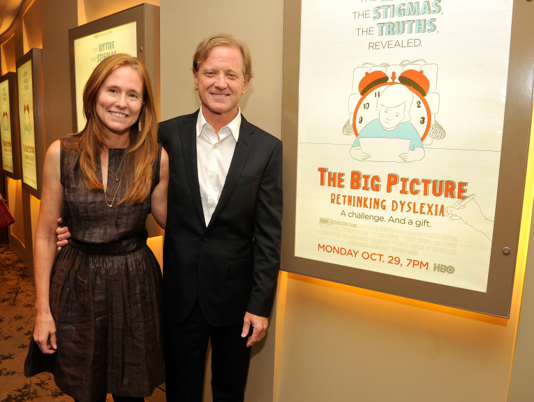  Джеймс Редфорд със брачната половинка си на премиерата на негов филм 