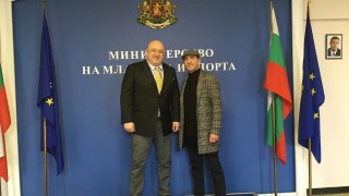 Днес в сградата на Министерството на спорта беше българският актьор