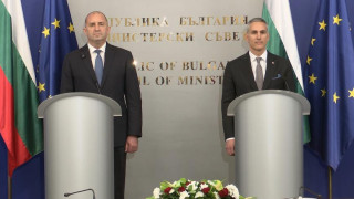 Власт сдадена - власт приета. Гюров към Радев: Не предавайте гражданите