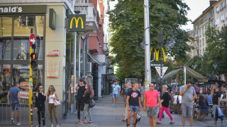 Къде в ЕС средният годишен доход на гражданите е най-висок и къде е най-нисък?