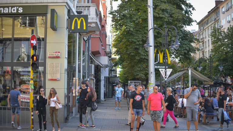 Къде в ЕС средният годишен доход на гражданите е най-висок и къде е най-нисък?
