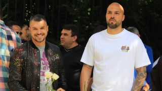 Бившият футболист на Левски Валери Божинов пожела успех на Левски