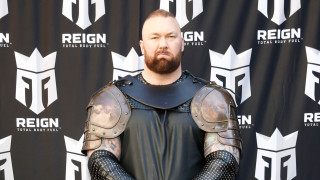 Преди по малко от месец Хафтор Бьорнсон който доби по голяма популярност с