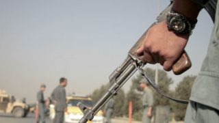 Афганистански войник стреля по US дипломат