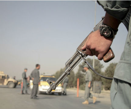 Афганистански войник стреля по US дипломат