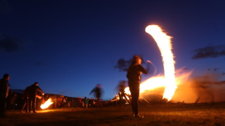 По стар обичай на Сирни Заговезни десетки жители на софийското
