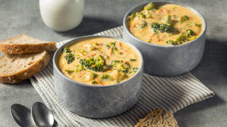 Малко неща са ни по любими от вкусна сгряваща супа в