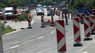 Затварят до неделя участък от Подбалканския път