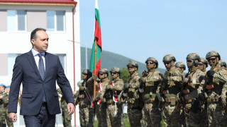 Предоставят 100 млн лева за заплати на военни и цивилни