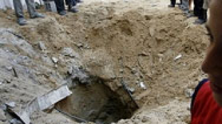 Израел удари сгради в северна Газа