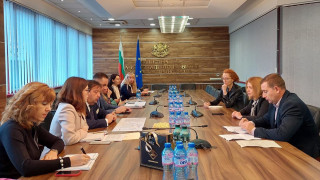 Екипите на община София и Министерството на регионалното развитие и