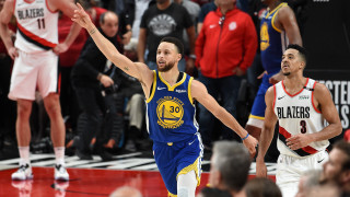 Стеф Къри записа нов рекорд в Националната баскетболна лига Гардът