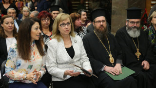 Трудните години пред библиотеките предстоят според културния министър