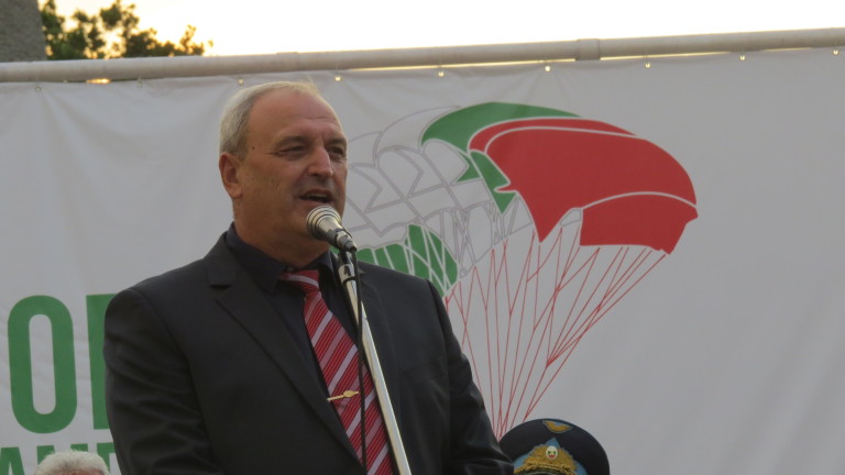 Заместник-министър Андонов бе гост на откриването на Световното първенство по парашутизъм