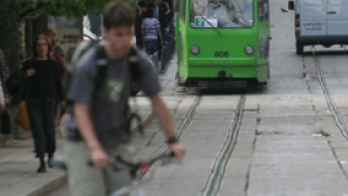 14-годишна в "Пирогов" след удар от трамвай