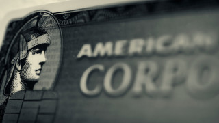 American Express Co отчете първата си загуба за тримесечие от