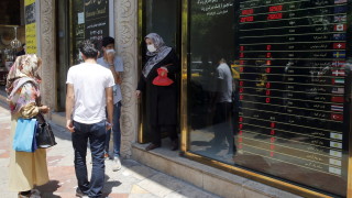 Високопоставен ирански държавен служител призова носенето на маски да стане