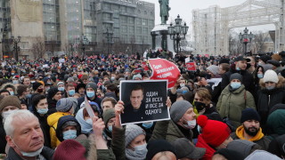 Най малко 40 хиляди души излязоха по улиците на Москва