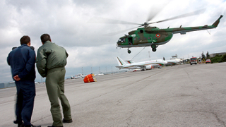 Премиерът разпореди митниците да събират пари за ремонта на хеликоптерите ни Ми17