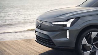 Tesla пусна и Volvo в зарядната си мрежа