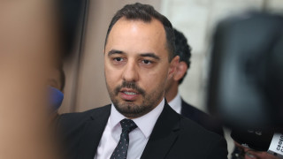Богдан Богданов депутат от Продължаваме промяната не вижда правителството да