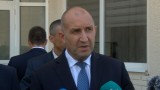 Радев: Бързането с еврото изпразни хазната, кабинетът търси пари и разпродава държавата
