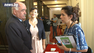 Акция в парламента срещу хепатита