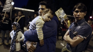 Планират връщането на първите 500 мигранти от Гърция в Турция 
