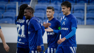 Левски победи Хебър с 4 0 в контролна футболна среща под