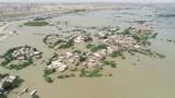 Наводненията в Пакистан са убили 458 деца 